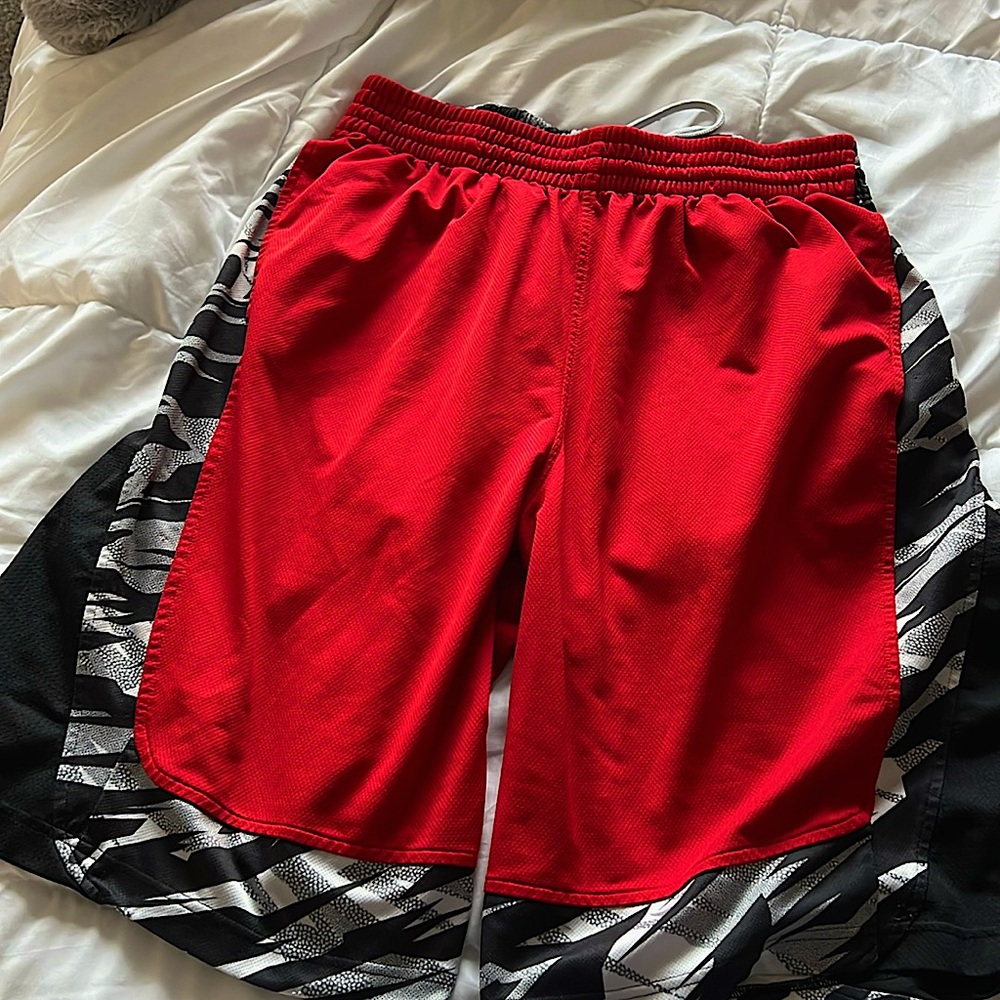 Adidas basketball shorts in excellent condition, not used too often